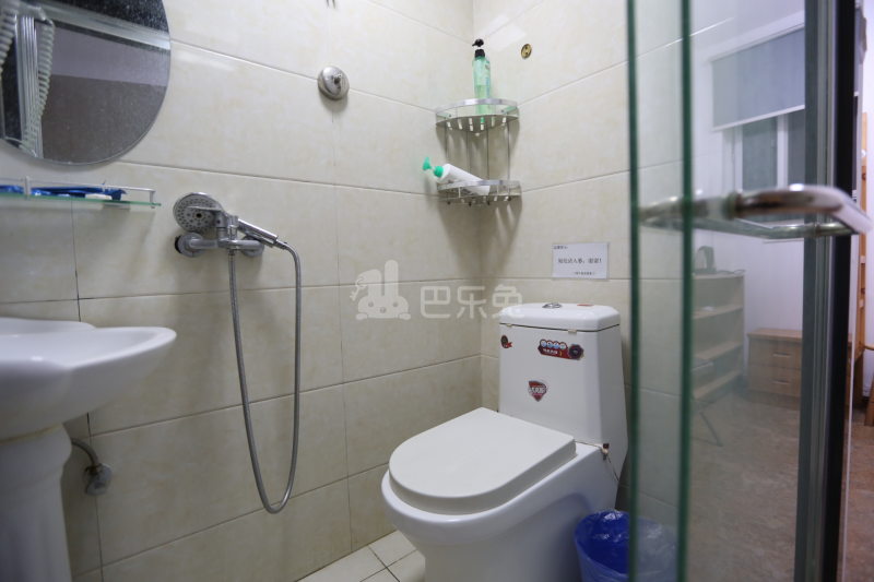 E+青年公寓上海路2285874卫生间图3