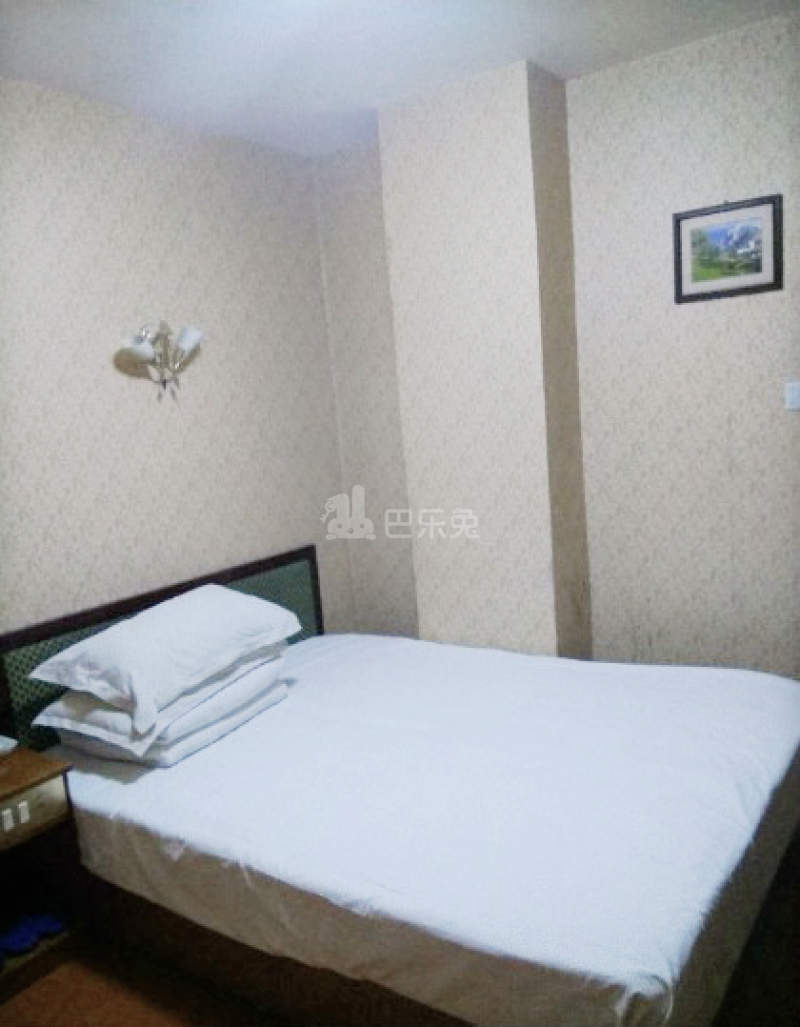 鸟巢公寓（鼓楼店）2285933卧室图2