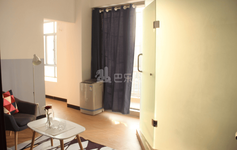 开成一家公寓2288741客厅图4