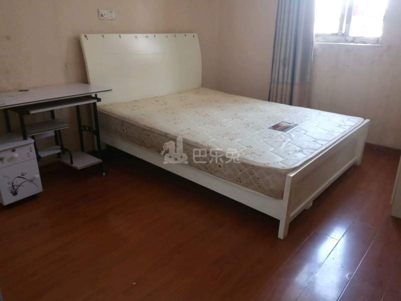 芙蓉路42弄小区2288995卧室图1