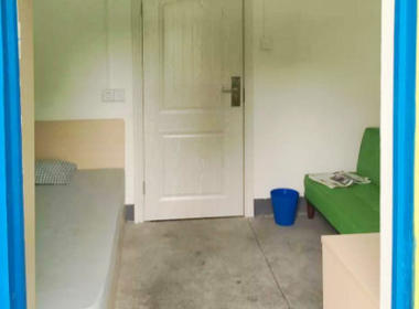 青春部落院子公寓 1室0厅1卫