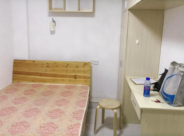 宜家青年公寓 1室0厅1卫