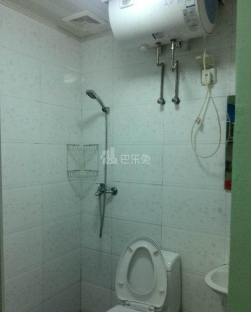 窝趣南京中央门火车站公寓2293017卫生间图3