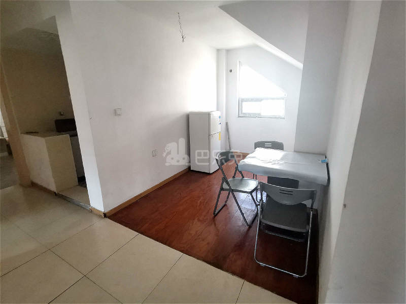 沁乐小区2304175客厅图2