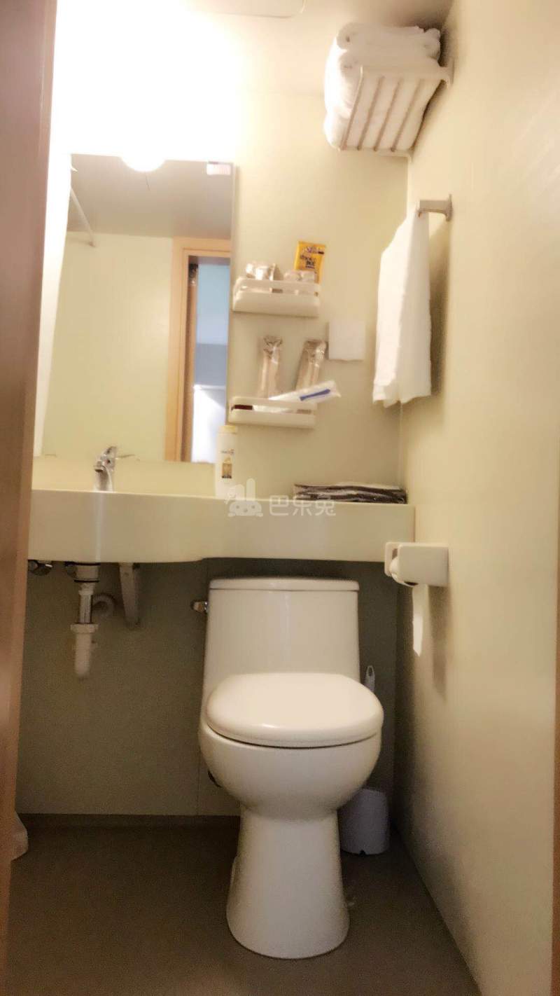 寓居服务式公寓（中山北路店）2310221卫生间图12