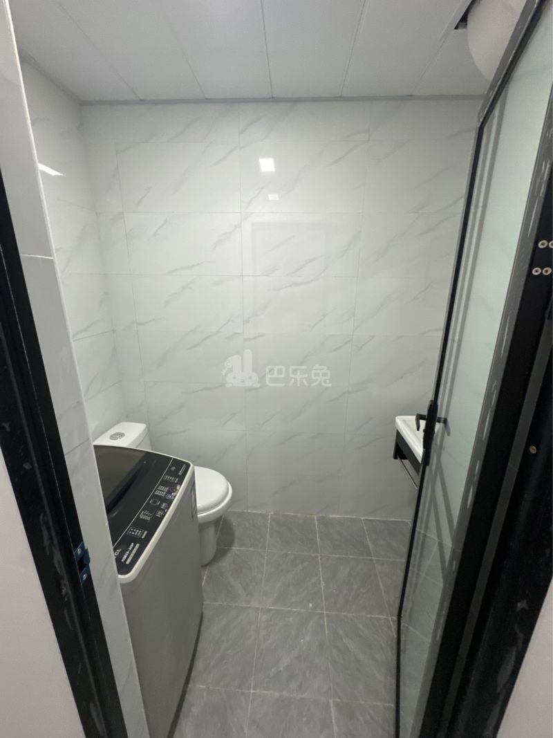 骏景雅苑2321879卫生间图0