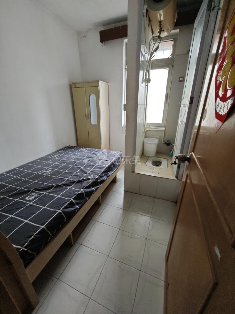 园丁楼2384897卧室图3