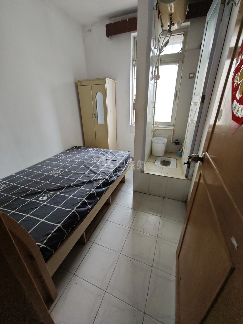 园丁楼2384897卧室图0