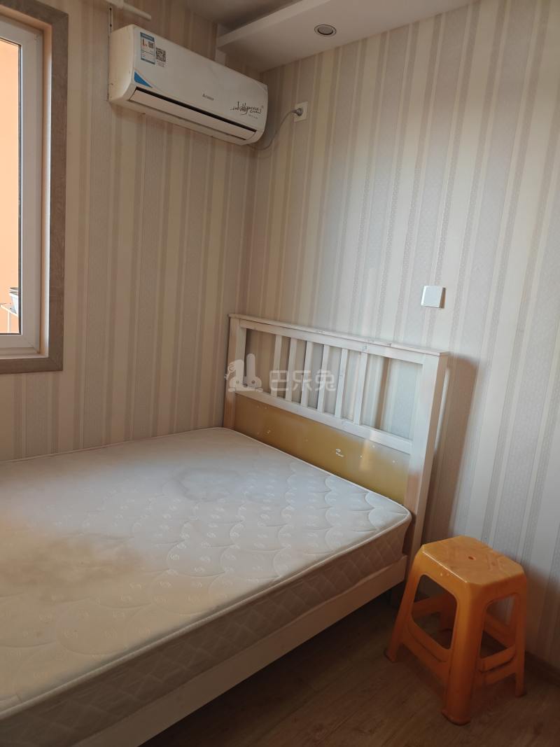 宣桥枫庭2386689卧室图3