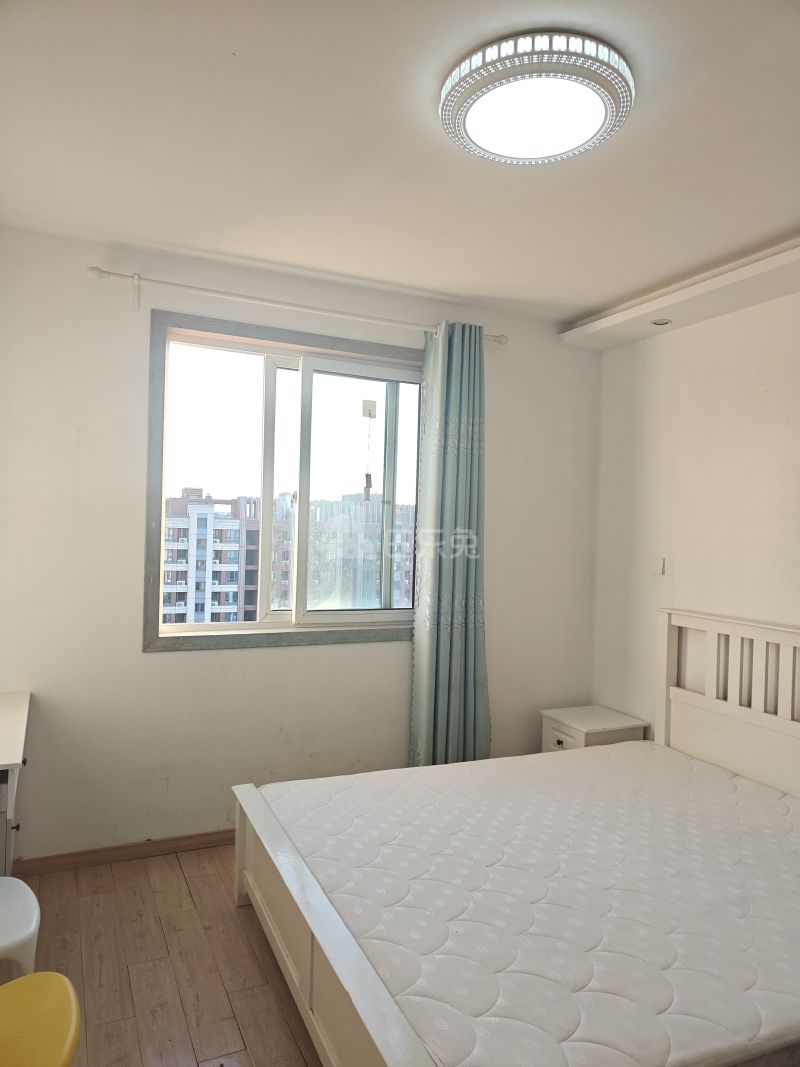 宣桥枫庭2386689卧室窗户图15