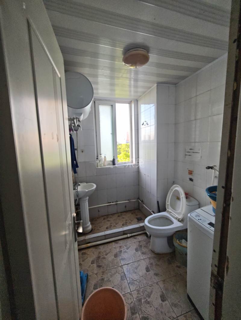 金银霄大厦2398570卫生间图7