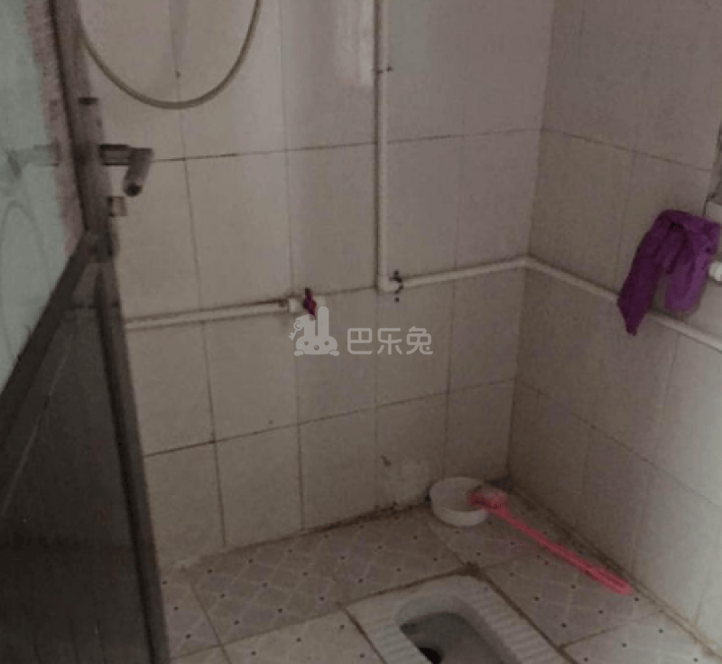 荣泰公寓2407009卫生间图5