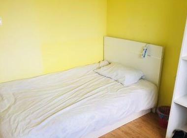 摩登公寓（古庙北路店） 1室0厅1卫