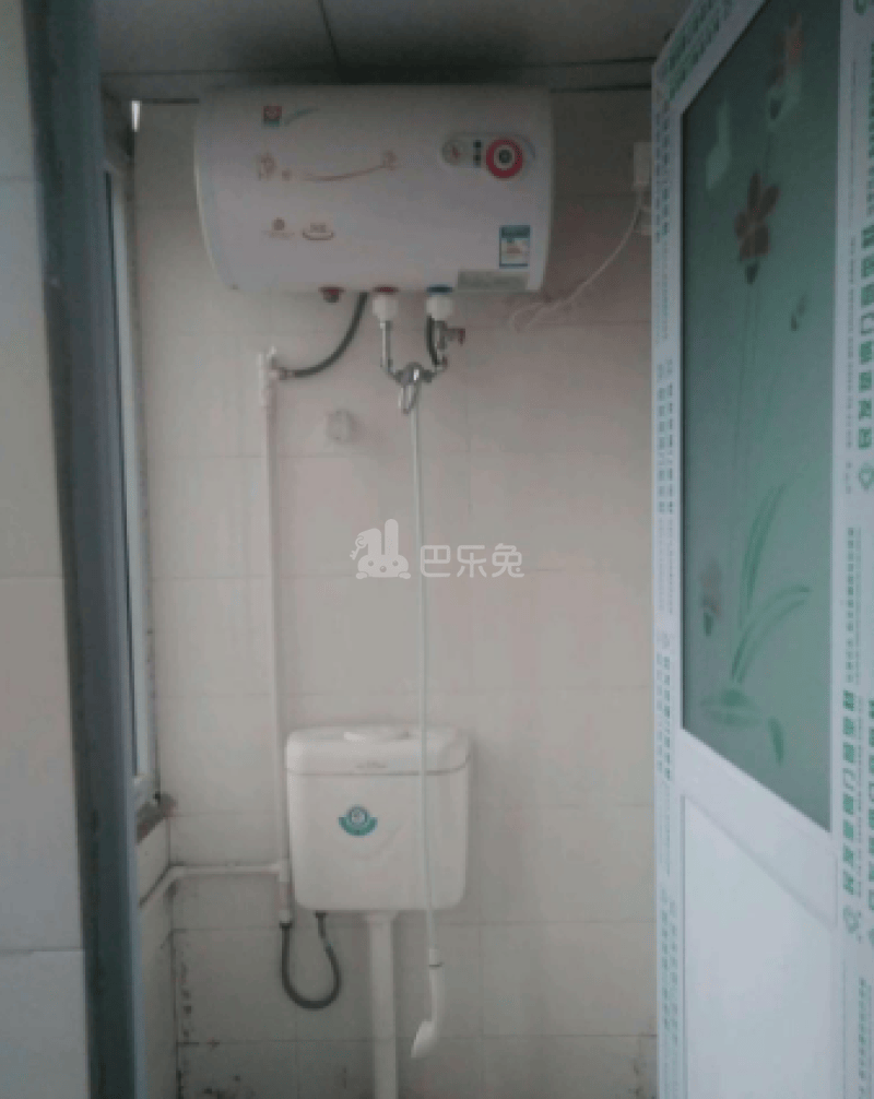 夏日阳光公寓2421957卫生间图2