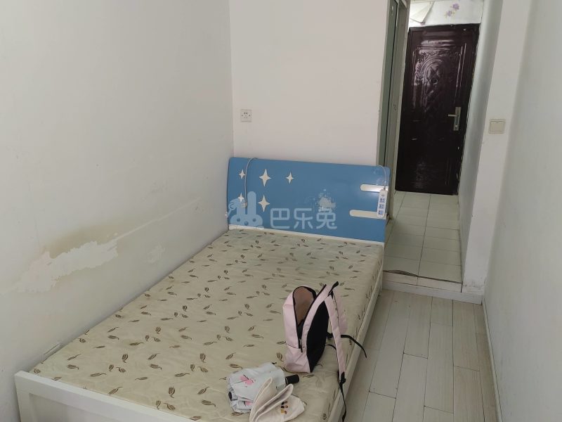 新虹园小区2435537卧室图2