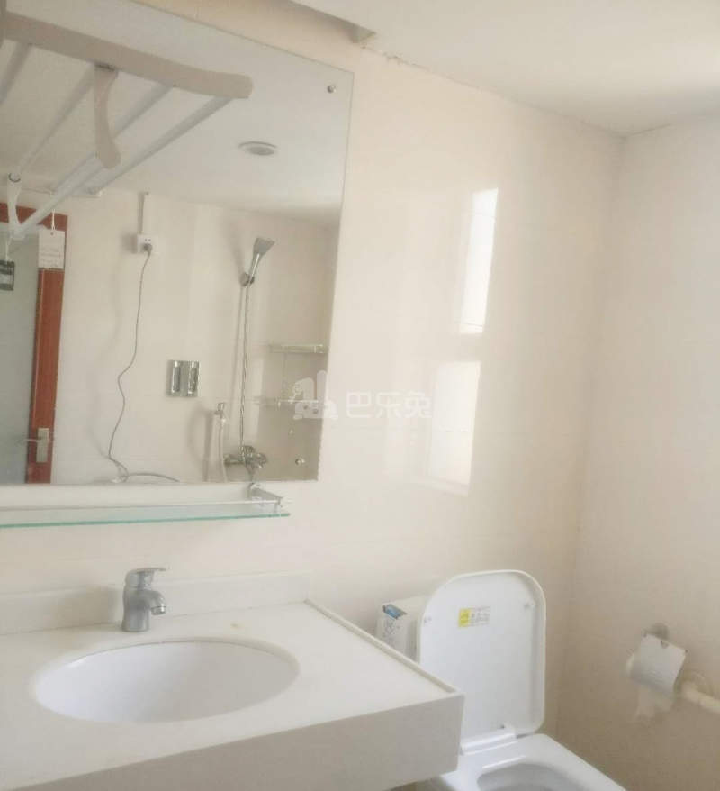 爱心公寓（南联店）2470953卫生间图3