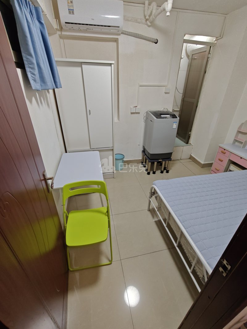 现代城华庭2472648卧室图1