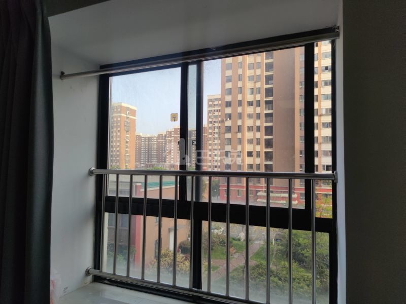 申城佳苑二期B块2503016卧室窗户图12