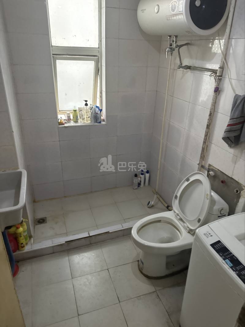 逸居苑2607474卫生间图5