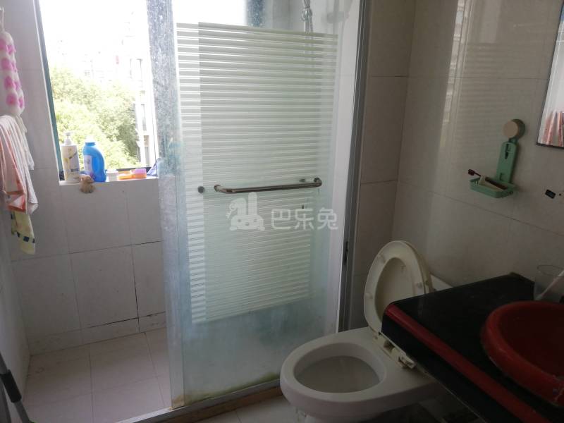 美林小城2632040卫生间图13