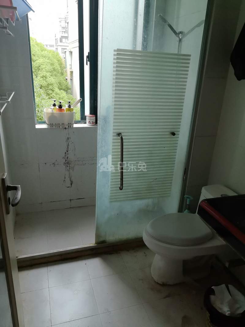 美林小城2632040卫生间图11