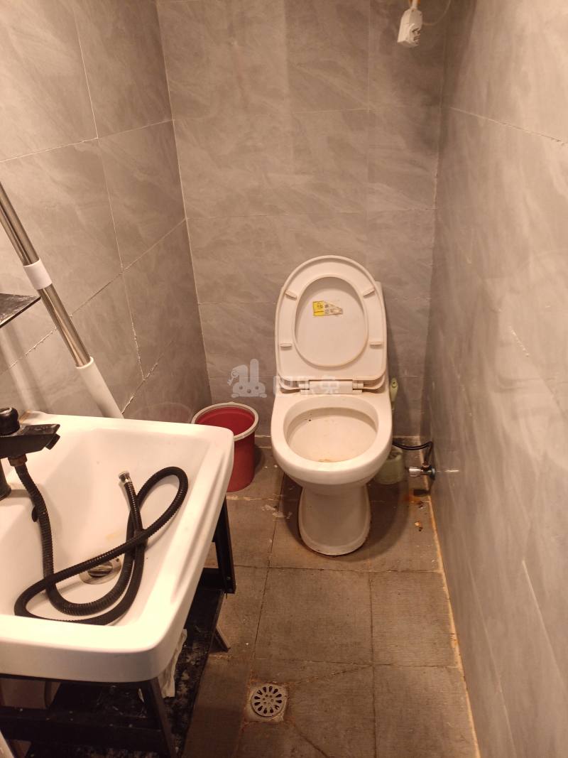 菱翔苑三期2633550卫生间图6