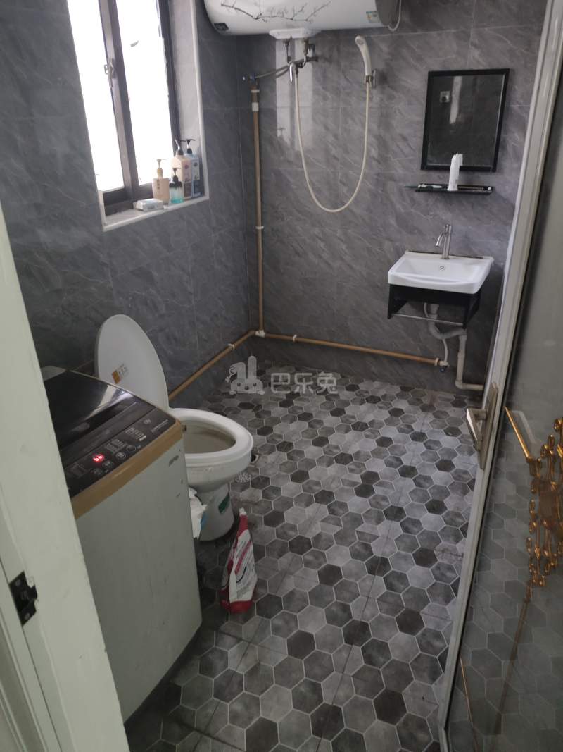 云间名门2681175卫生间图5