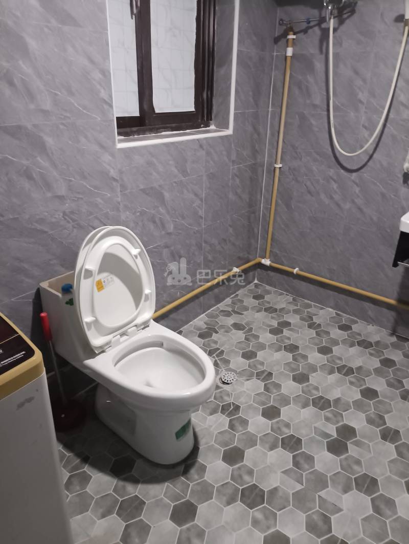 云间名门2681175卫生间图6