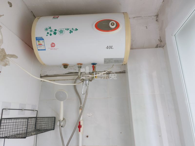 龙电花园B区2796845卫生间图4