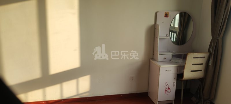 中星海兰苑282702卧室图1