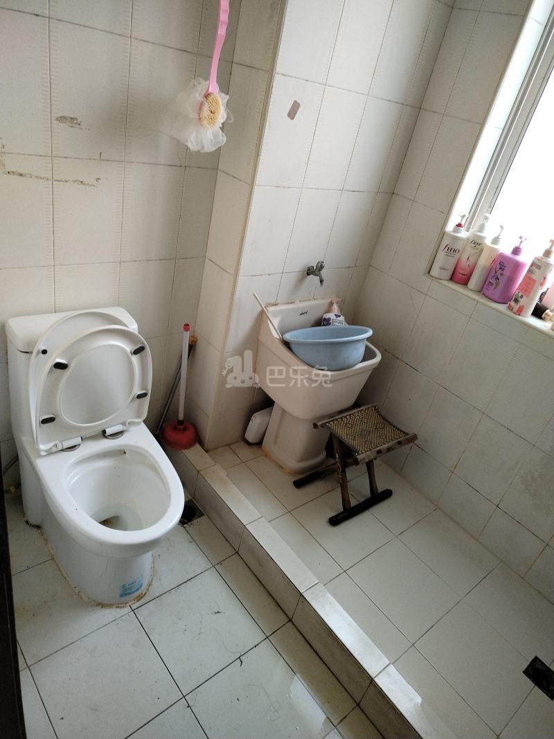 永灵小区（阳城路101弄）5496342卫生间图13