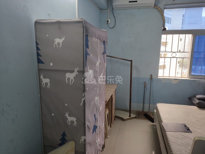 后海花园2852312卧室图1