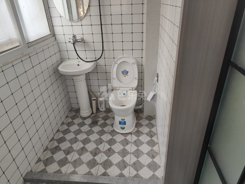 高行绿洲三期2877359卫生间图8