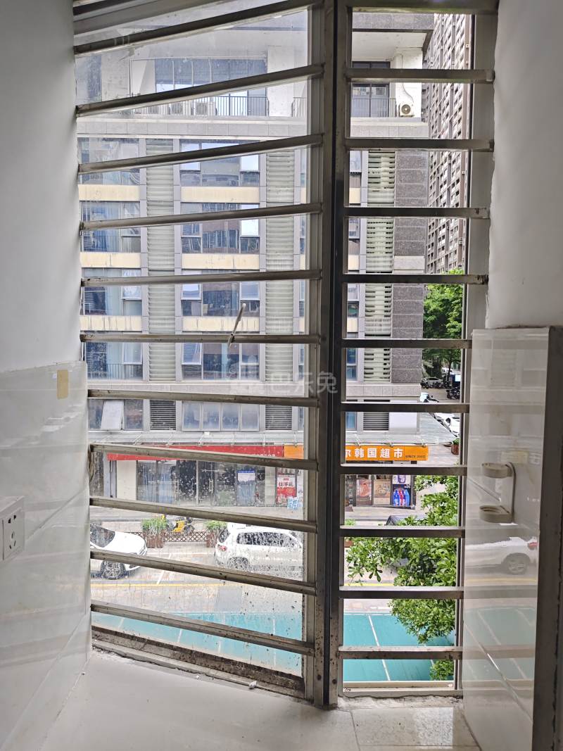 南海明珠2902119卧室窗户图6