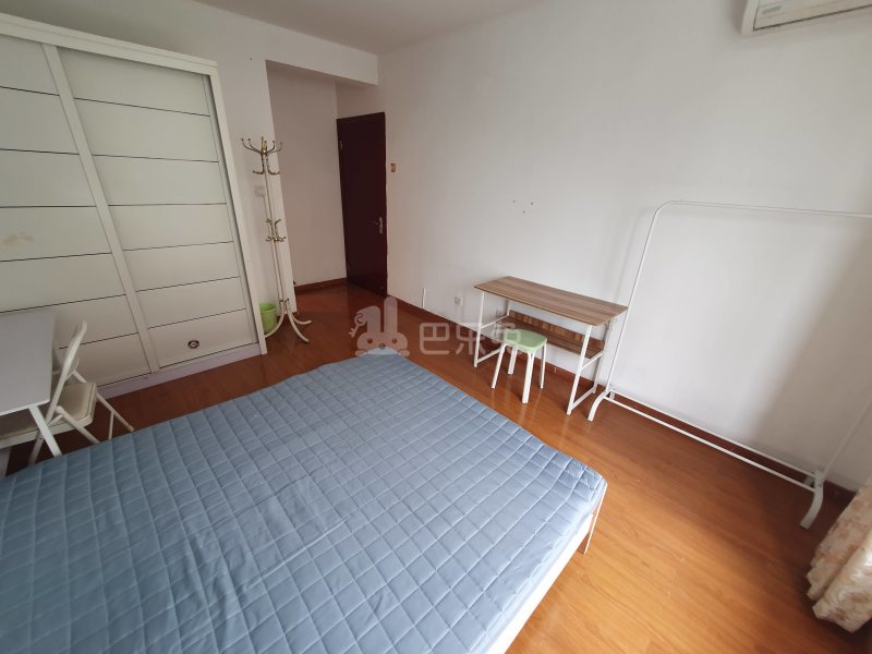 骏苑2期2996933卧室图4