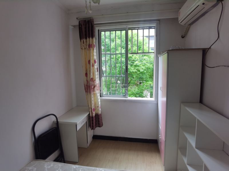 海通新村3013741卧室窗户图9