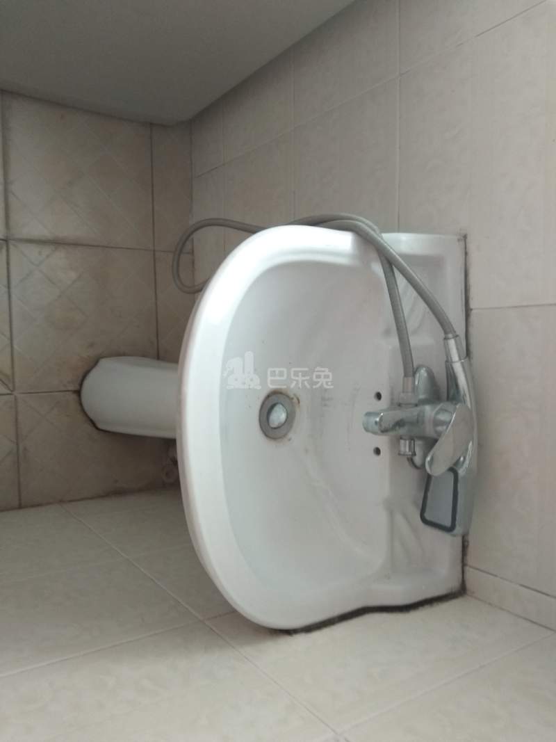 申城佳苑一期C块8642282卫生间图16