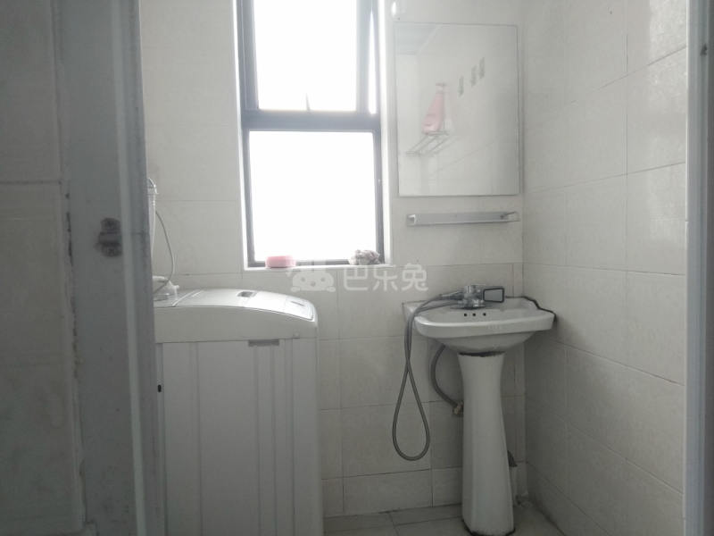 申城佳苑一期C块8642282卫生间图14