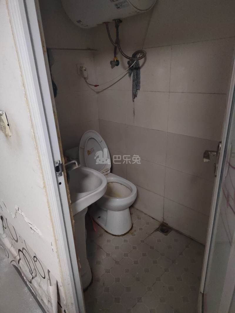 申城佳苑二期A块3039100卫生间图5