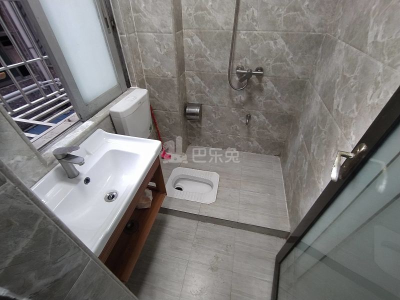 横岗旱塘三路15号3101307卫生间图8