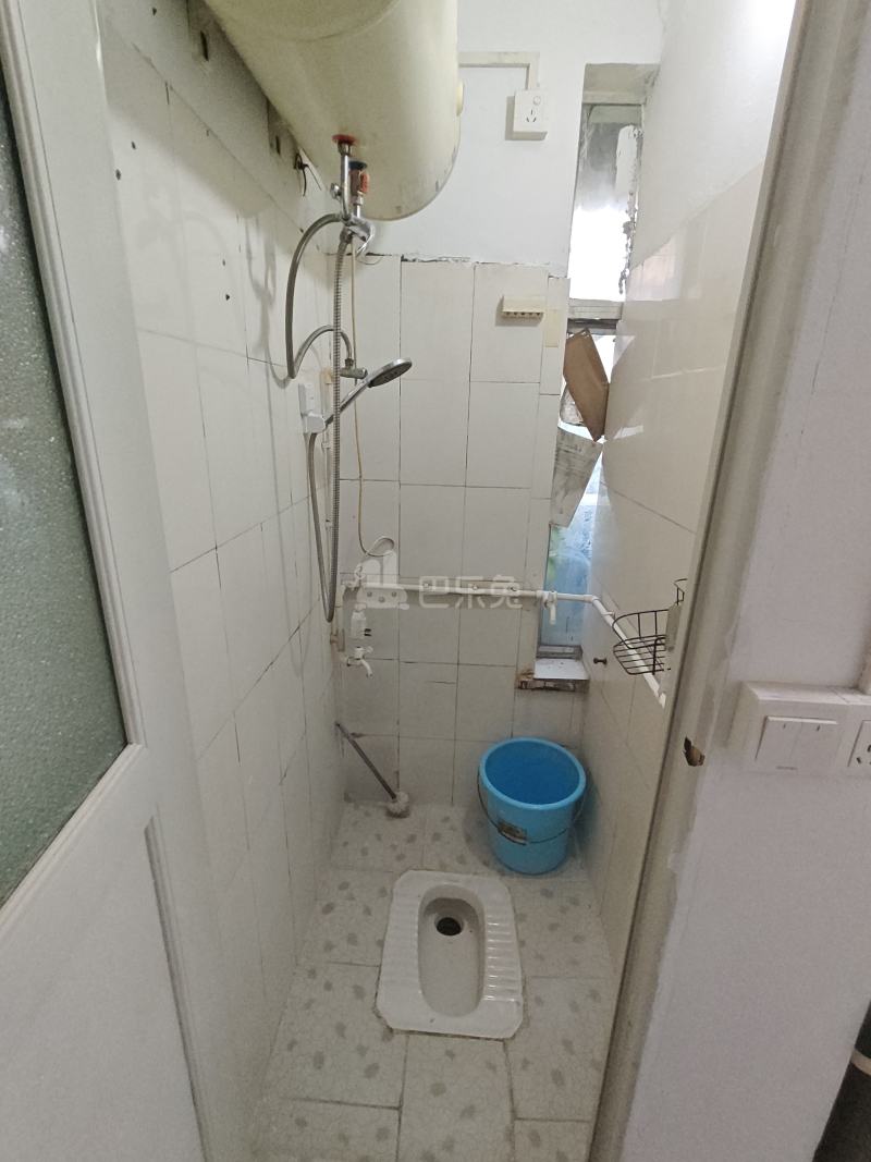 南油生活B区3149864卫生间图4