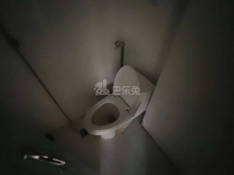 延吉东路130弄小区3184097卫生间图4