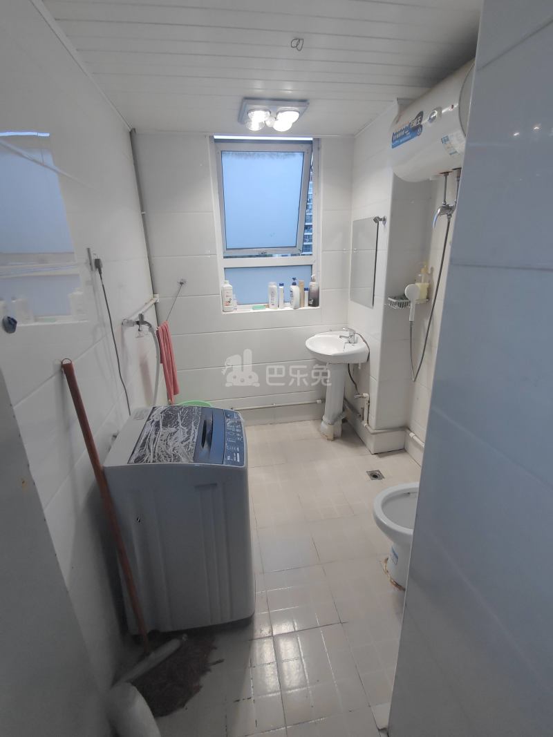 骏苑2期3262592卫生间图1