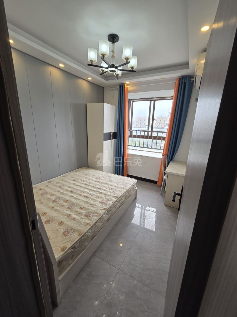 泰翔嘉苑329647卧室图1