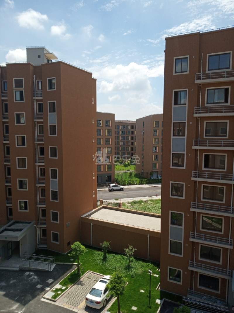 佘北家园竹青苑3584450周边环境图8