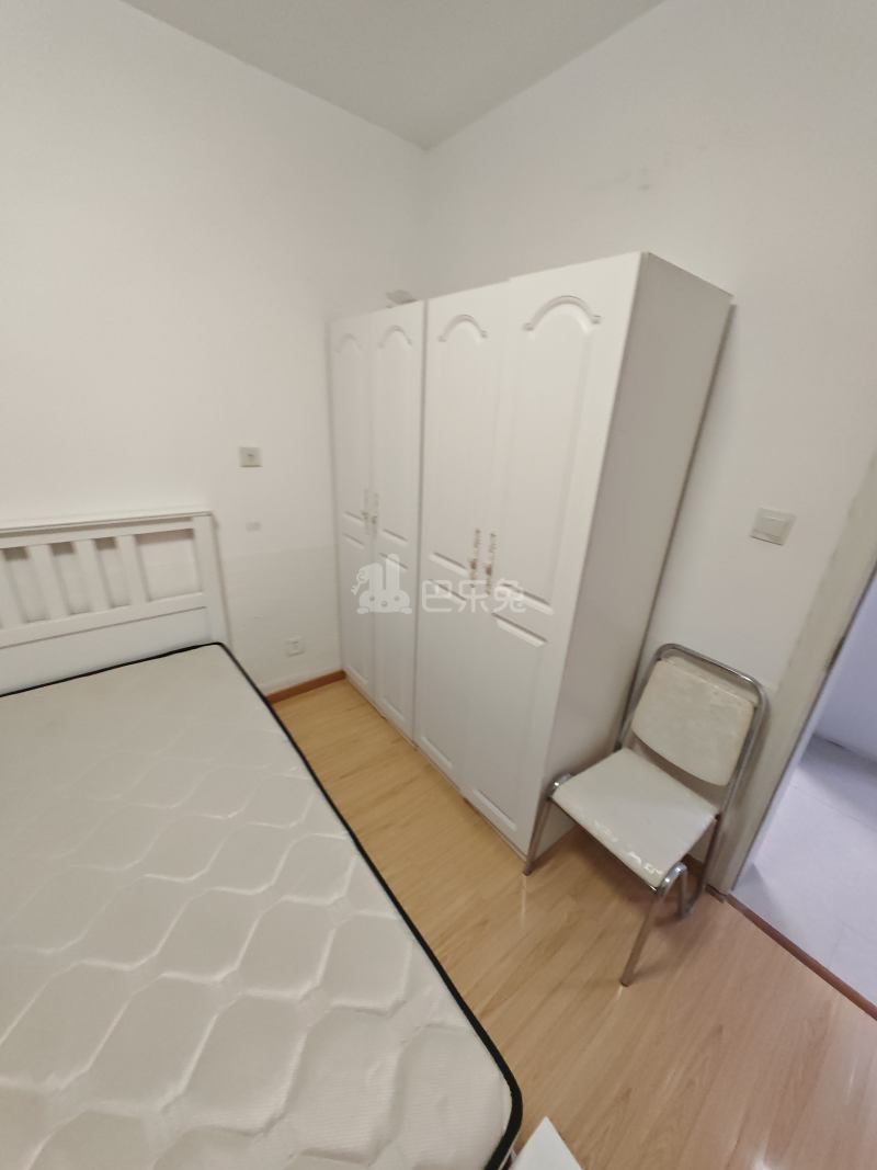 佘北家园瑞兰苑3358789卧室图2