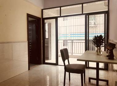 志业时尚公寓（墩背社区21栋） 2室1厅1卫