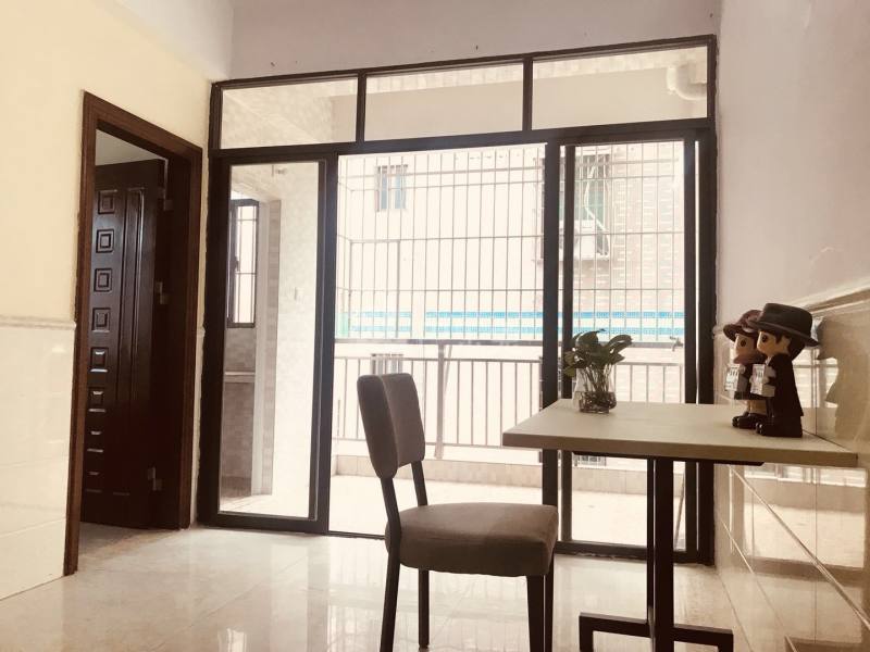 志业时尚公寓（墩背社区21栋）3449119客厅图5