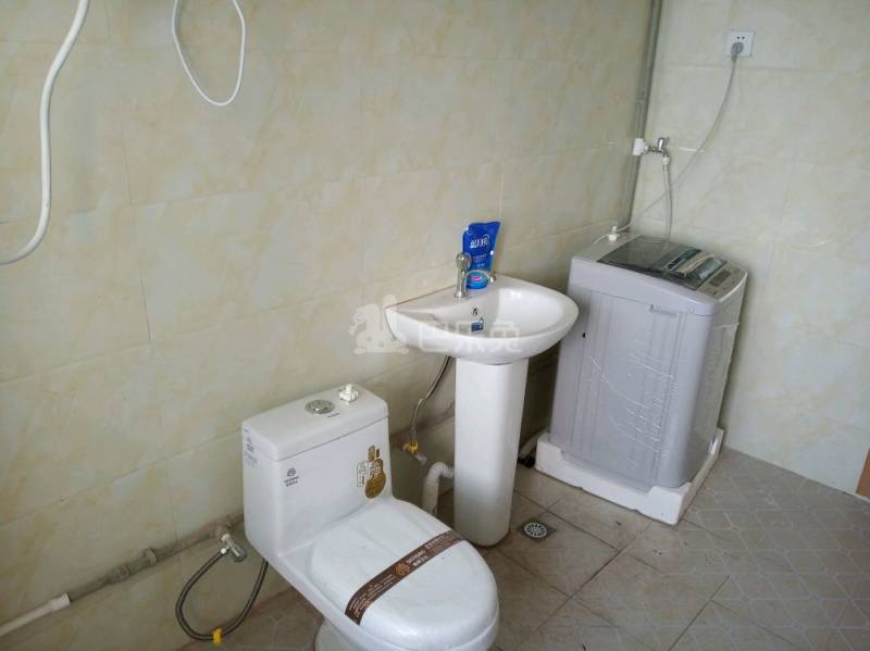 巷佳华苑1期13778905卫生间图17