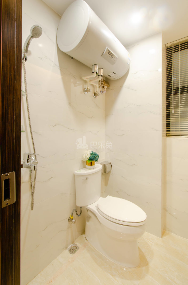 FOUR+奢尚公寓3464070卫生间图18
